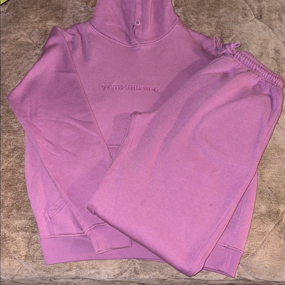 Oversized PRETTYLITTLETHING Jogging Set